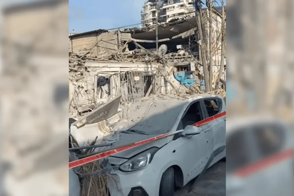 Скриншот из&nbsp;видео Саши Вечканова с&nbsp;разрушениями от&nbsp;ракеты рядом с&nbsp;его домом после бомбардировки Тель-Авива 8&nbsp;октября 2023. Фото: из&nbsp;личного архива.