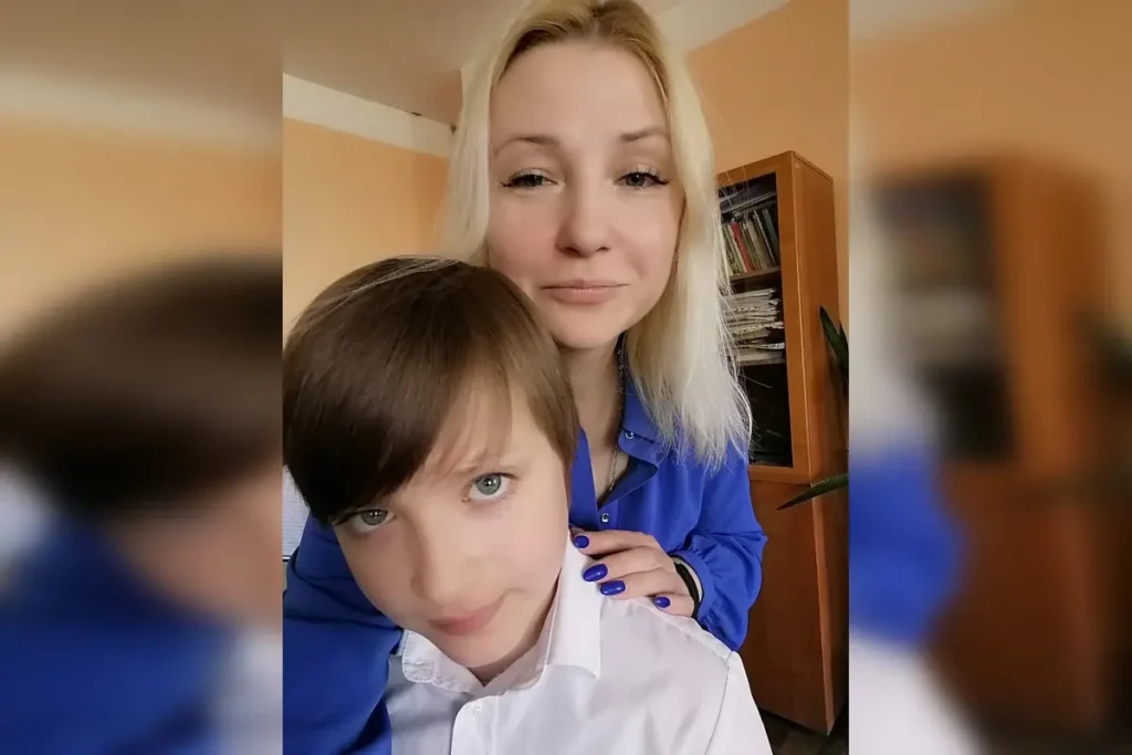 Екатерина Дунцова с&nbsp;сыном. Источник: duntsova2024.ru