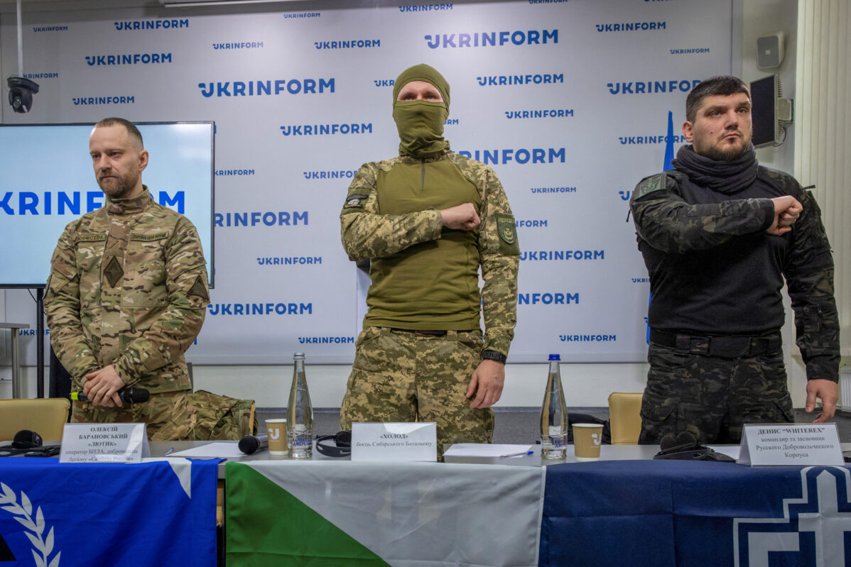 Алексей Барановский из&nbsp;легиона «Свобода России», Холод из&nbsp;«Сибирского батальона» и&nbsp;Денис «White Rex» Капустин из&nbsp;«Русского добровольческого корпуса» на&nbsp;пресс-конференции в&nbsp;Киеве