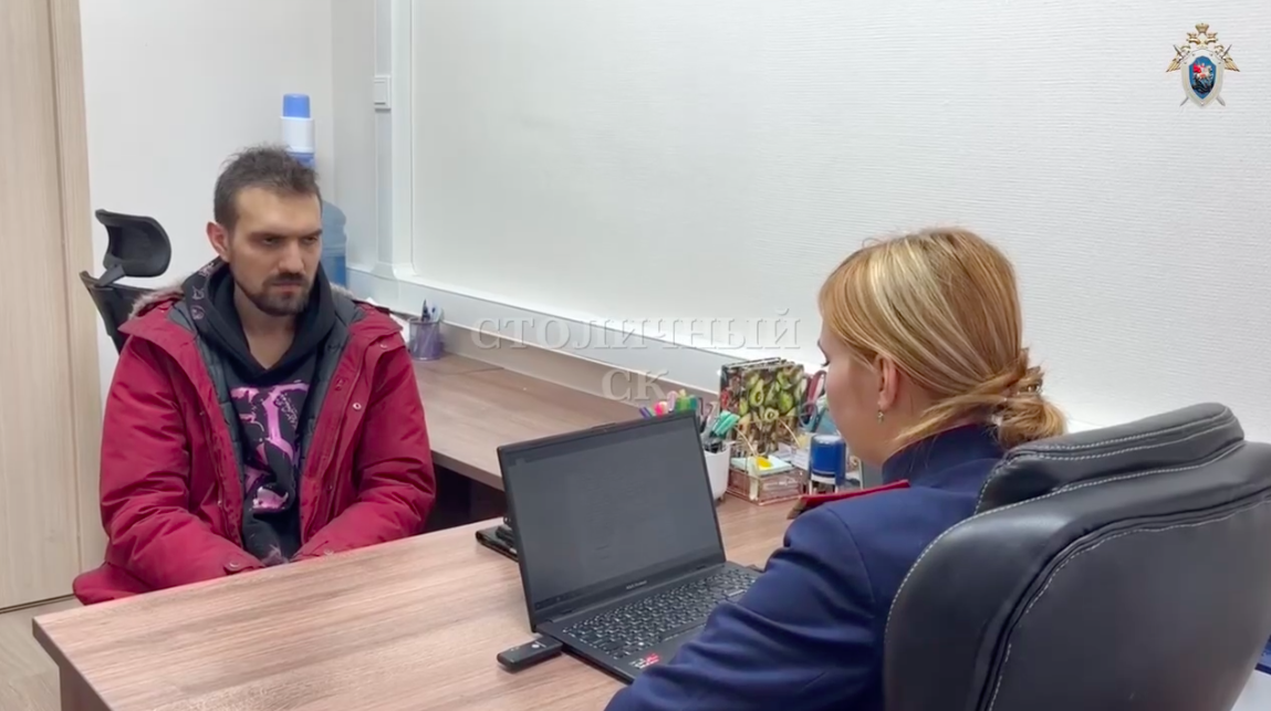 Суд в Москве начал рассматривать дело против омика Артемия Останина по по статьям о возбуждении ненависти и оскорблении чувств верующих