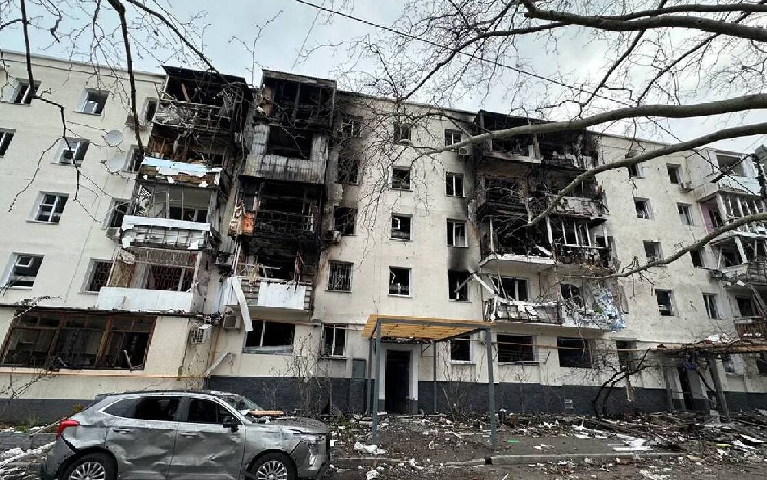В Севастополе произошёл взрыв в жилом доме: есть погибшие и пострадавшие