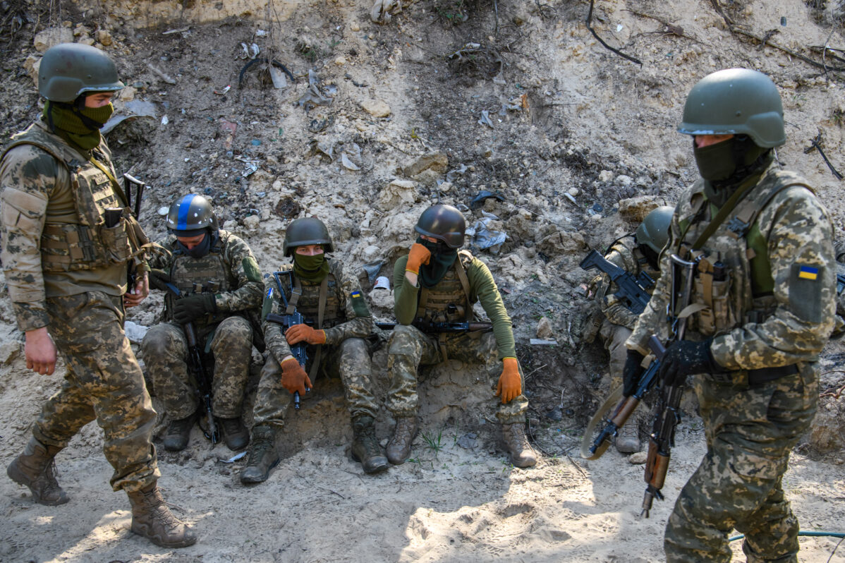 Военнослужащие Сибирского батальона Международного легиона Вооруженных сил Украины участвуют в военных учениях в Киевской области