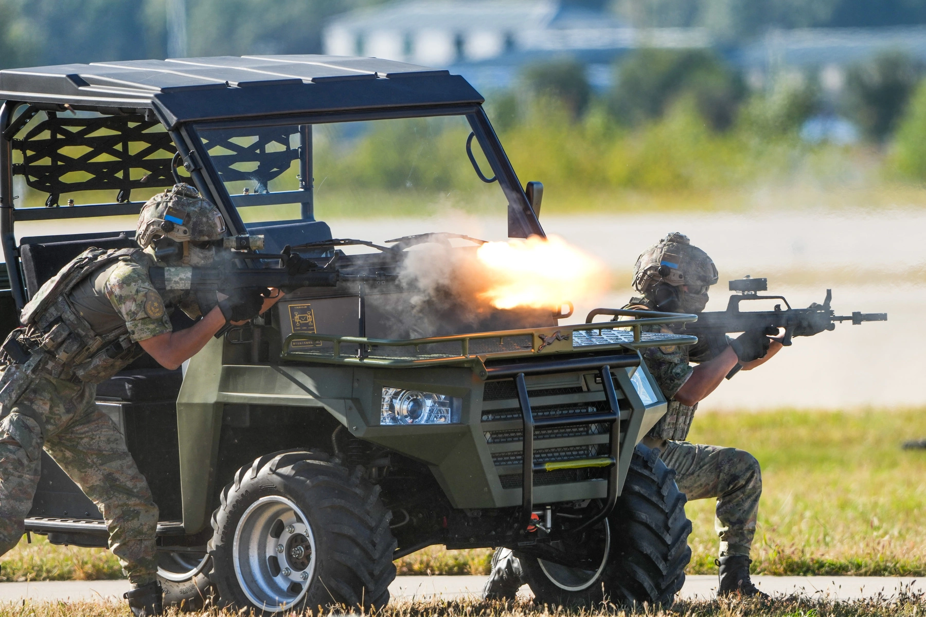 Китай тайно обучал российских военных для участия в войне в Украине, сообщает Reuters со ссылкой на данные разведок