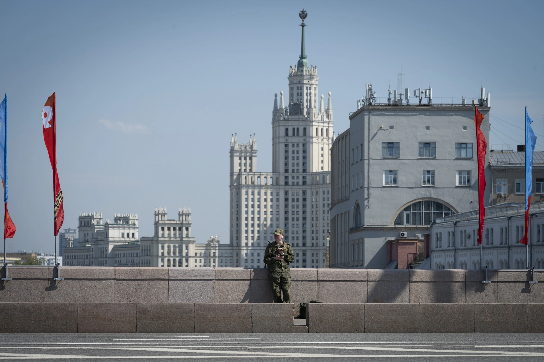 Украинские беспилотники атаковали Москву, более 20 регионов России и объект Минобороны в Наро-Фоминске