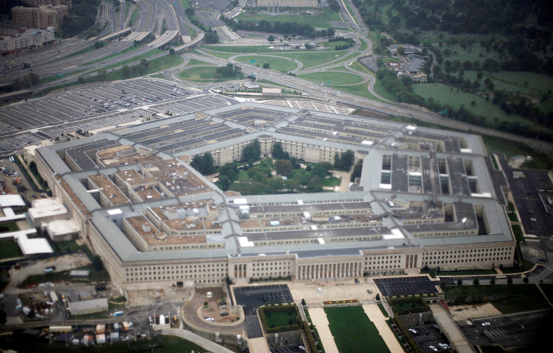 США потратили более 85 млрд долларов на операцию против Ирана за 80 дней войны. Агентство Fitch предупредило о росте дефицита бюджета