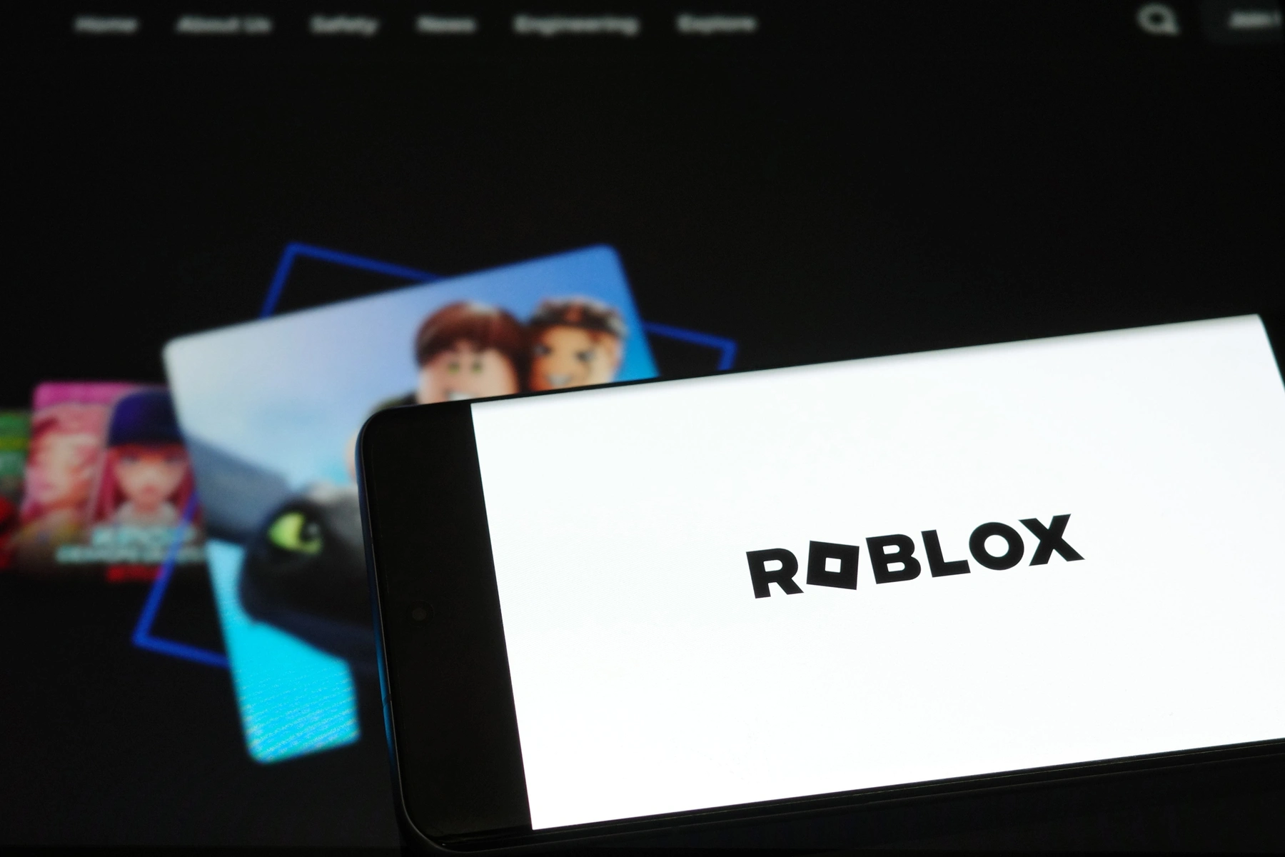 Игровая платформа Roblox вновь стала доступна в России. Платформу блокировали из-за «пропаганды ЛГБТ»