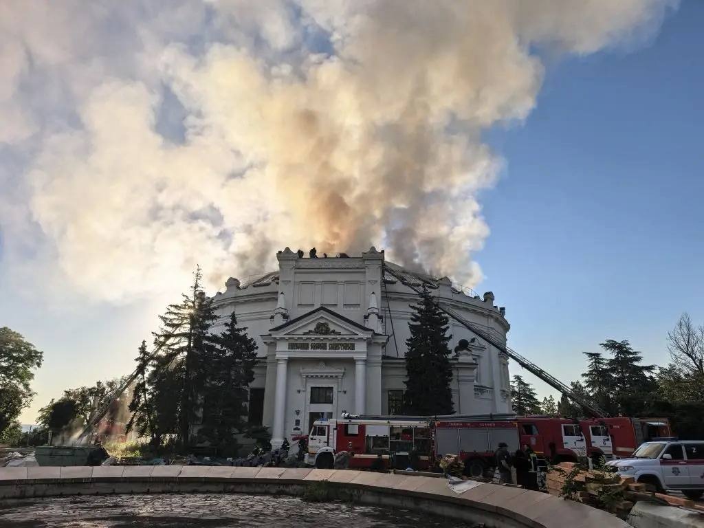 В аннексированном Крыму после атаки беспилотников загорелось здание панорамы «Оборона Севастополя 1854–1855 годов»