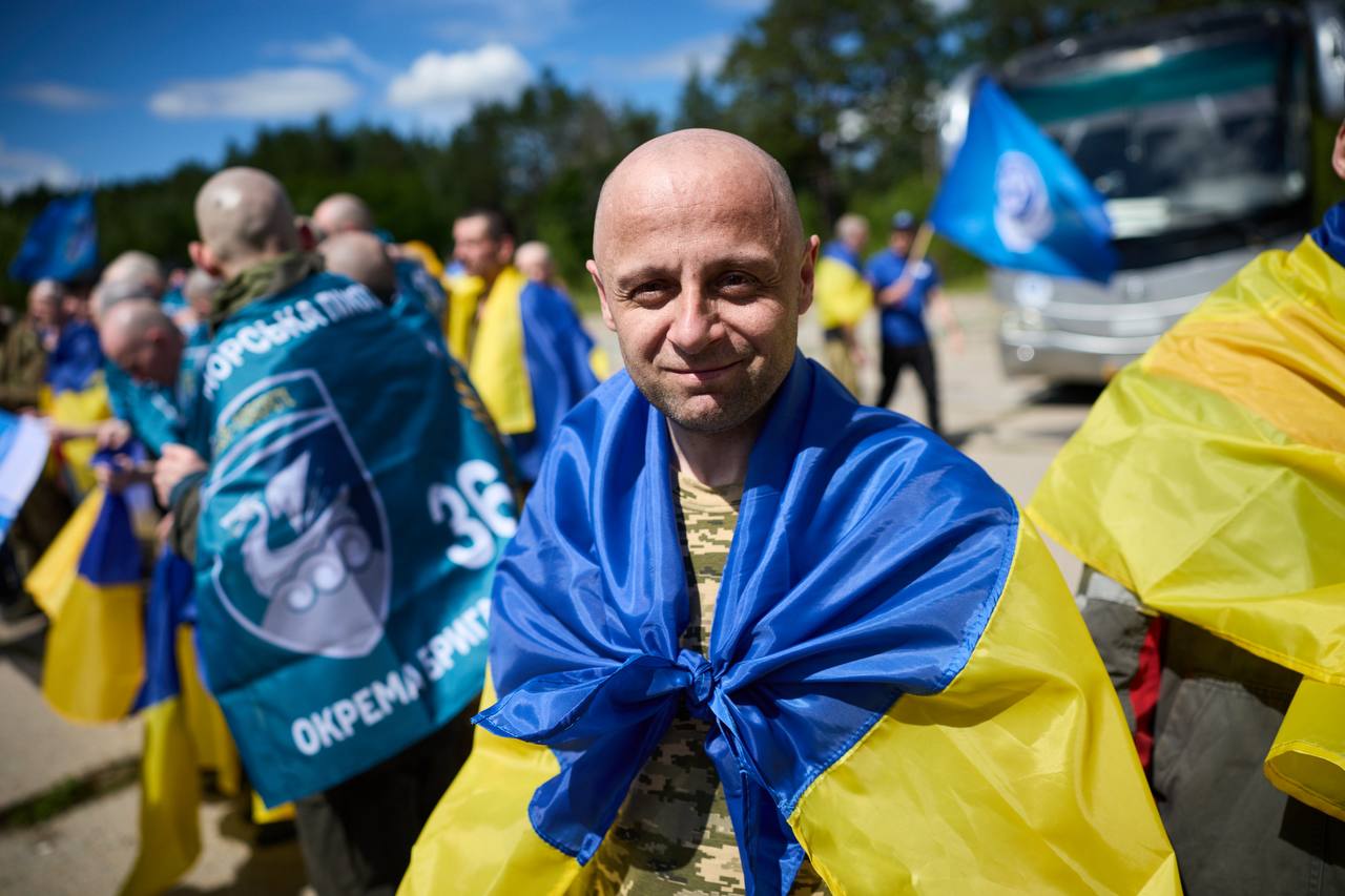 Россия и Украина обменялись военнопленными по формуле «160 на 160». Большинство российских освобождённых — бывшие заключённые