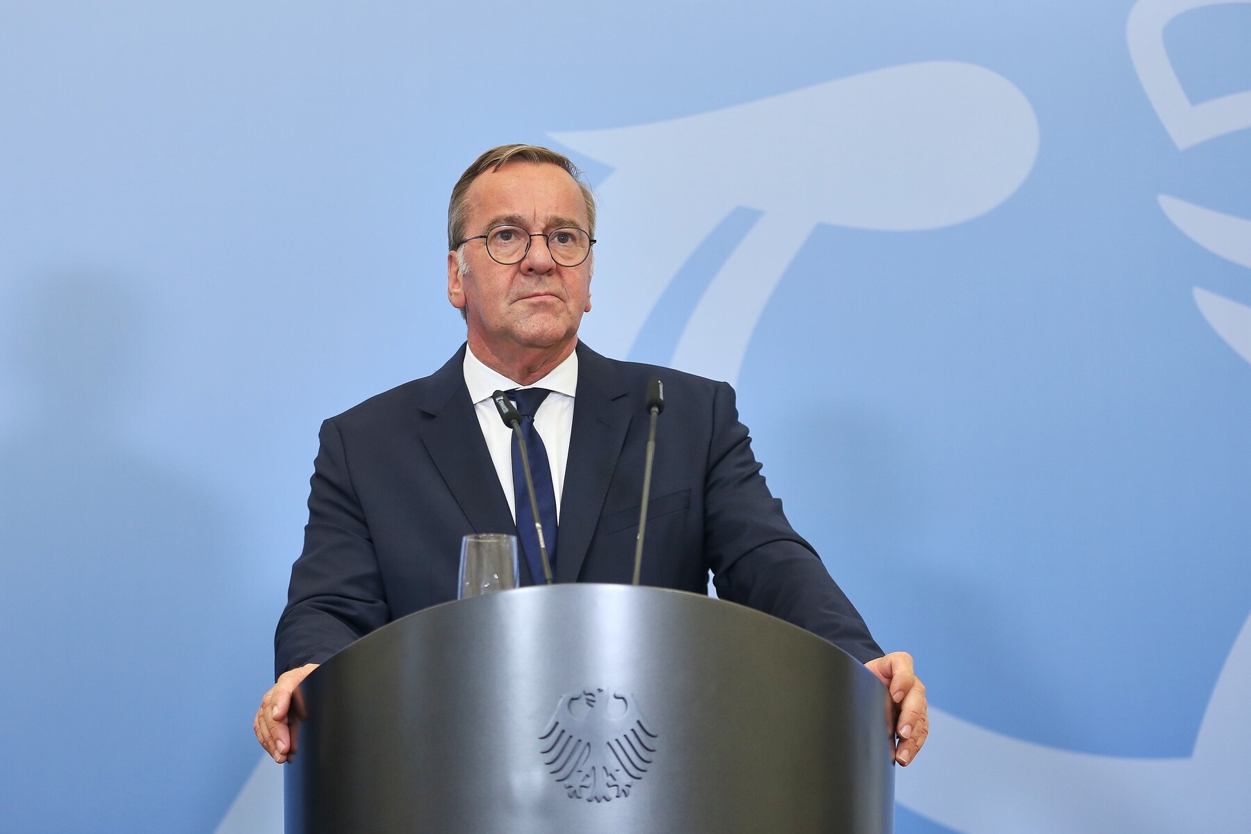 Министр обороны Германии Борис Писториус заявил, что война в Украине вступила в потенциально решающую фазу и призвал продолжать поддержку Киева